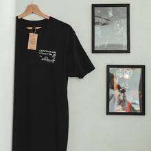 Lade das Bild in den Galerie-Viewer, Caffeine and Vitamin Sea T-Shirt
