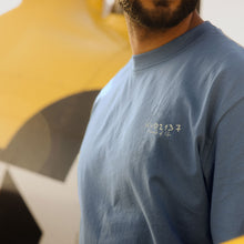 Lade das Bild in den Galerie-Viewer, Land of Pleasure, Elements of Life T-Shirt - Denim Blue