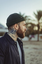 Lade das Bild in den Galerie-Viewer, Fisherman Beanie Olive