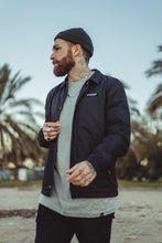 Lade das Bild in den Galerie-Viewer, Caffeine Coach Jacket - Black