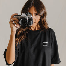 Lade das Bild in den Galerie-Viewer, Knowledge 2137 T-Shirt - Black