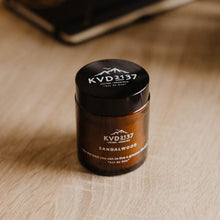 Lade das Bild in den Galerie-Viewer, Sandalwood Soy Candle
