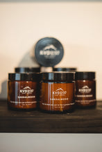 Lade das Bild in den Galerie-Viewer, Sandalwood Soy Candle