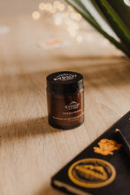 Lade das Bild in den Galerie-Viewer, Sandalwood Soy Candle